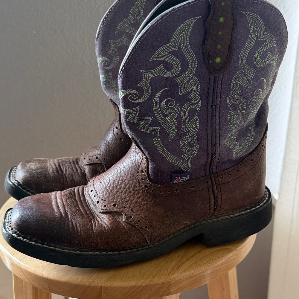 Women's Brown Leather & Purple Stitch Western Boots